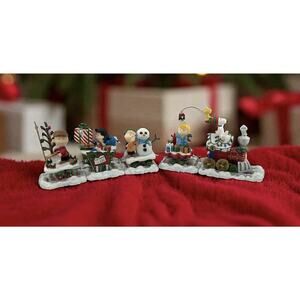 Danbury Mint Peanuts Christmas Train COA Snoopy, Linus, Lucy, CB, Sally 5 Piece